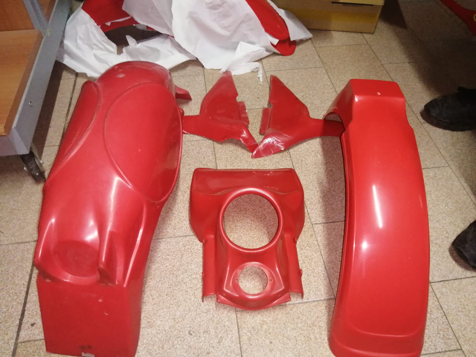 Kit plastiche beta gs 250 1982